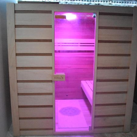 Gite A La Ferme Avec Jacuzzi Et Sauna Villefloure Zewnętrze zdjęcie