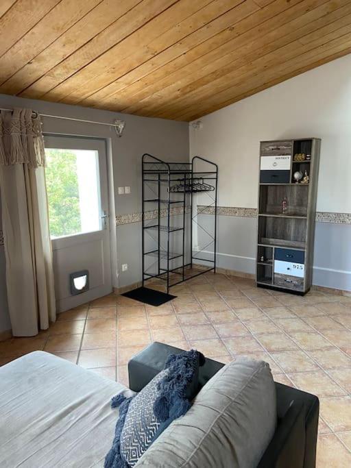 Gite A La Ferme Avec Jacuzzi Et Sauna Villefloure Zewnętrze zdjęcie