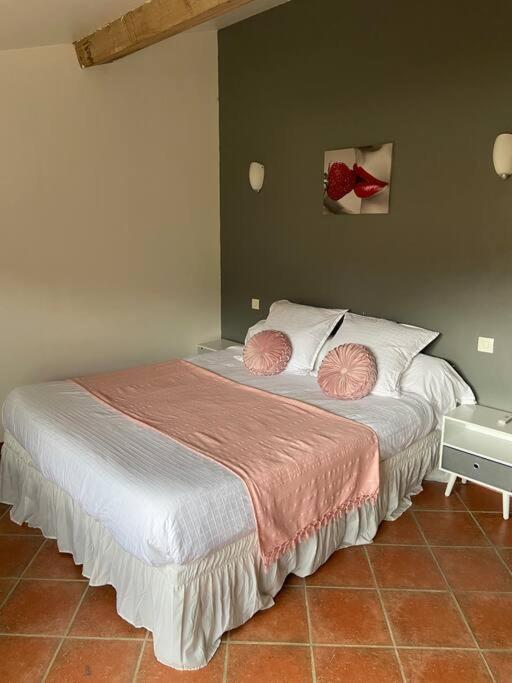 Gite A La Ferme Avec Jacuzzi Et Sauna Villefloure Zewnętrze zdjęcie