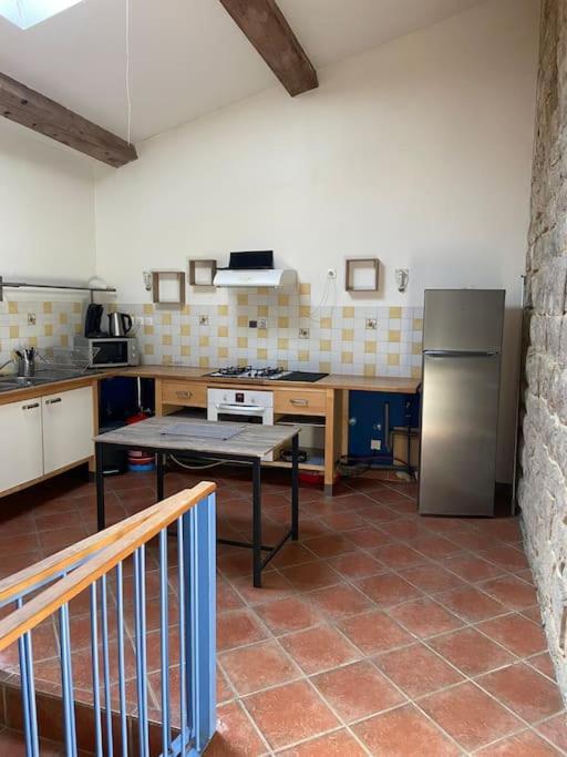 Gite A La Ferme Avec Jacuzzi Et Sauna Villefloure Zewnętrze zdjęcie